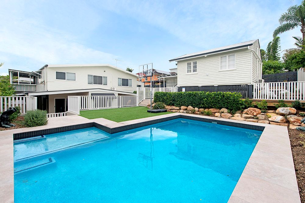 26 Melbourne Avenue, CAMP HILL, QLD 4152