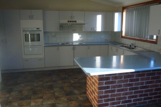 56 Dalpra Crescent, BOSSLEY PARK, NSW 2176