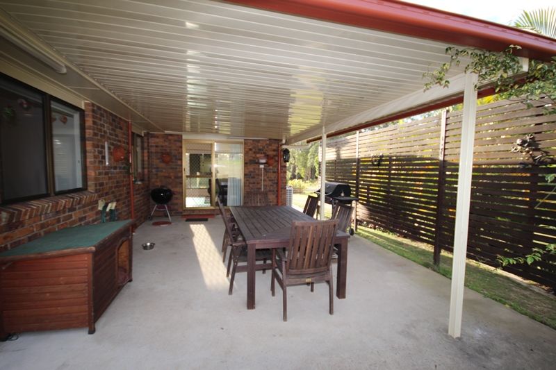 62 Bricalli Road, GLASS HOUSE MOUNTAINS, QLD 4518