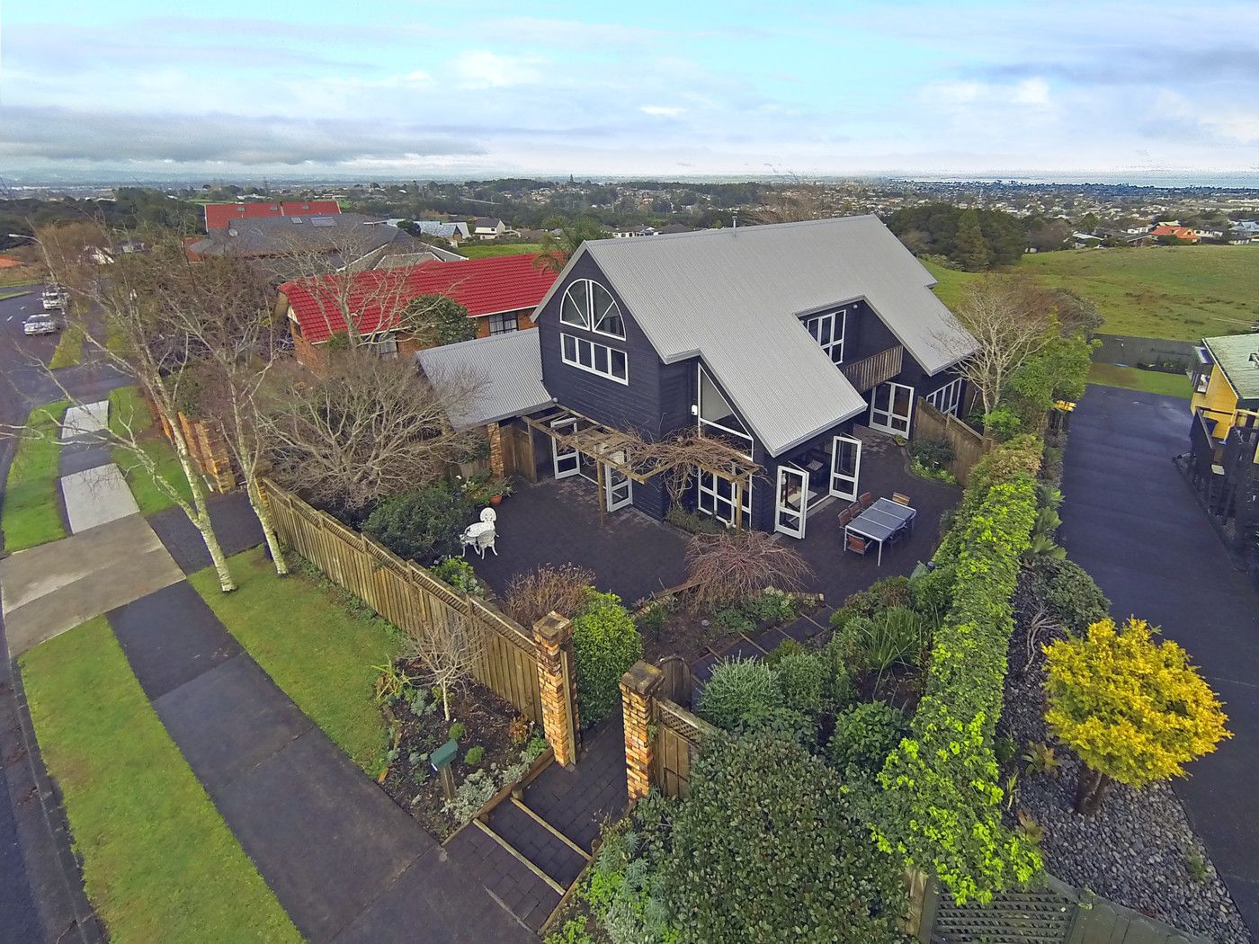 25 Calluna Crescent, TOTARA HEIGHTS, Manukau City