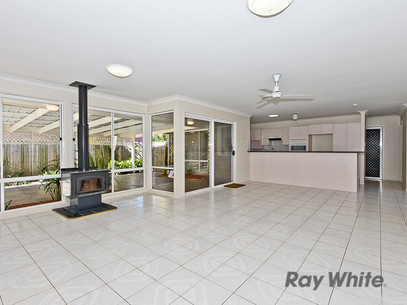 15 Chelsea Crescent, BRIDGEMAN DOWNS, QLD 4035