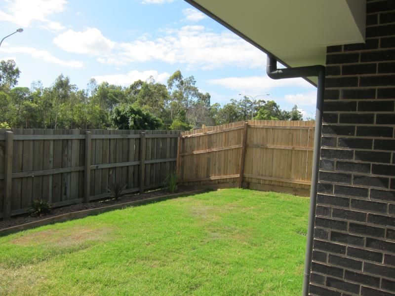 40 Valentine Circuit, AUGUSTINE HEIGHTS, QLD 4300