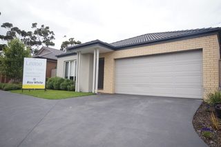 1/22 Arthur Phillip Drive, PAKENHAM, VIC 3810