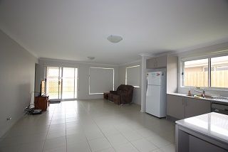 3 Kerrigan Crescent, ELDERSLIE, NSW 2570