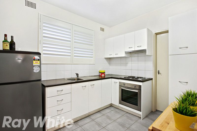 2/15 Woodcourt Street, MARRICKVILLE, NSW 2204