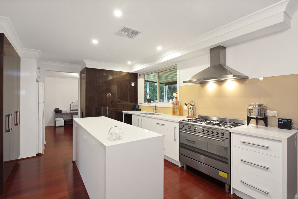 17 Cedar Grove, CASTLE HILL, NSW 2154
