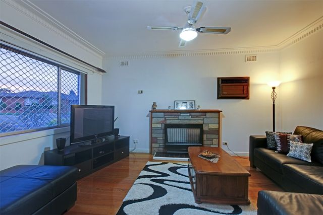 29 Gellibrand Crescent, RESERVOIR, VIC 3073