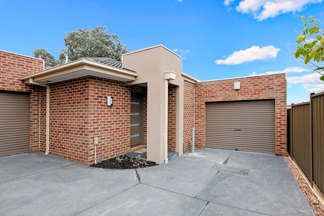 44 Boldrewood Parade, RESERVOIR VIC 3073