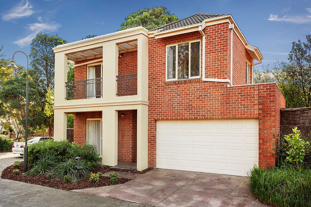 5 Oak Court, MITCHAM VIC 3132