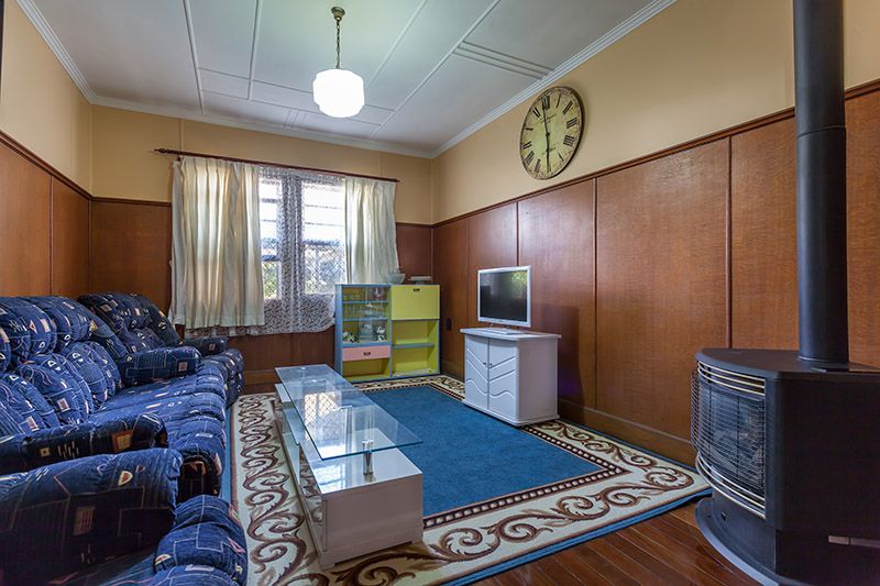 18 Seaton Street, SOUTH TOOWOOMBA, QLD 4350