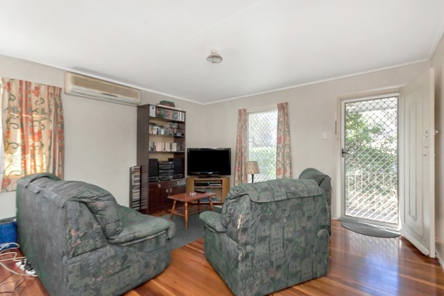 4 Neilson Crescent, RIVERVIEW, QLD 4303