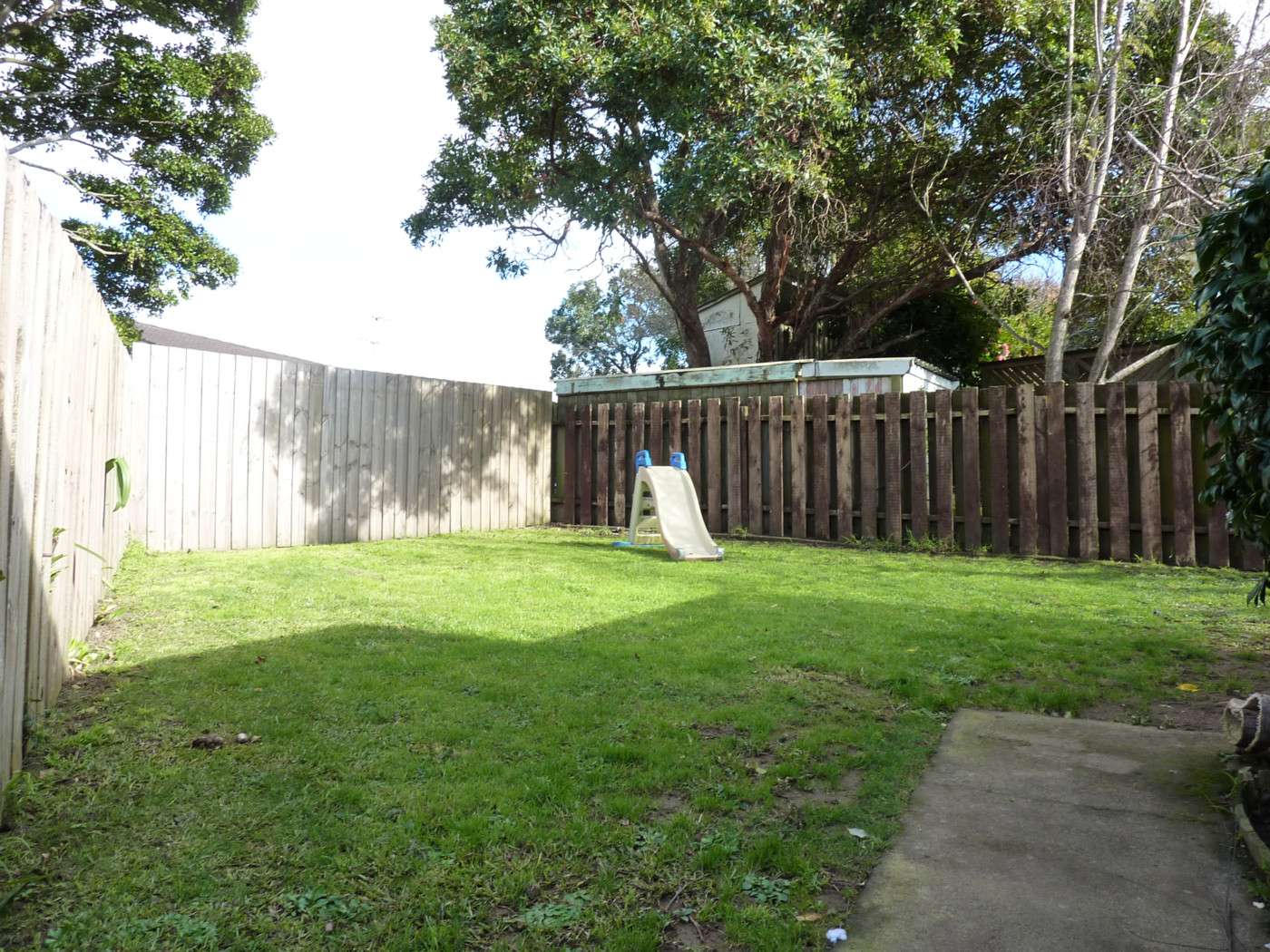 16 Manapouri Place photo 1