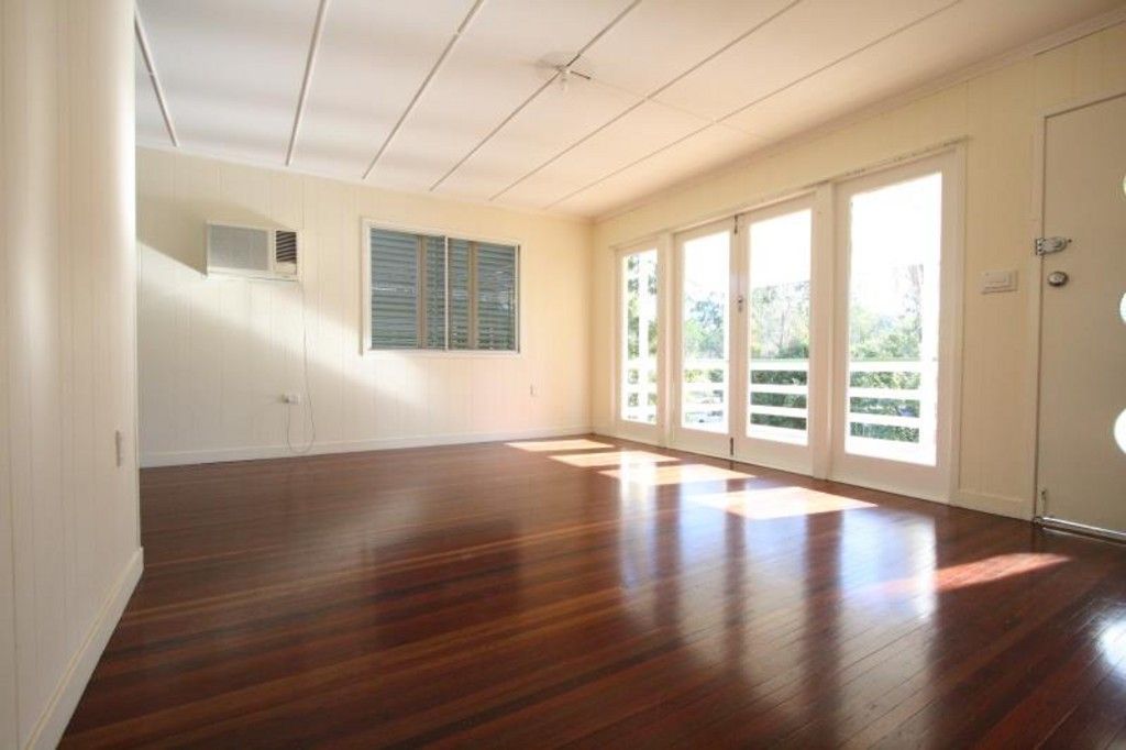 174 Sterculia Avenue, HOLLAND PARK WEST, QLD 4121