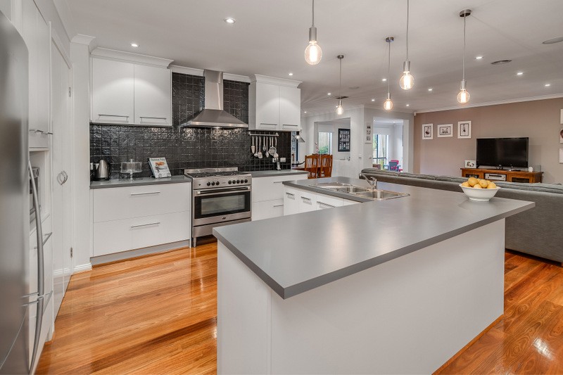 38 The Strand, SOUTH MORANG, VIC 3752