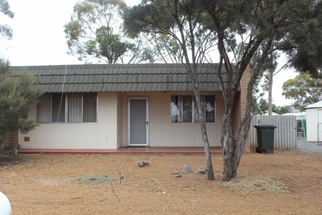 42 Everlasting Crescent, KAMBALDA WEST WA 6442