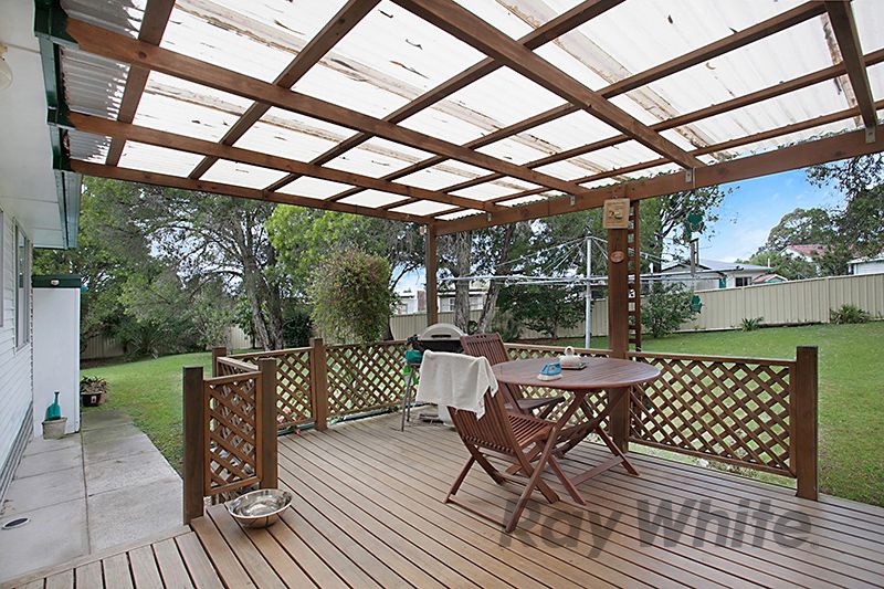 3 Delia Avenue, BUDGEWOI, NSW 2262