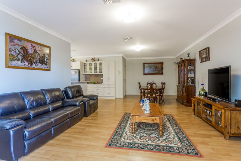 1 Farncomb Court, LARGS NORTH, SA 5016