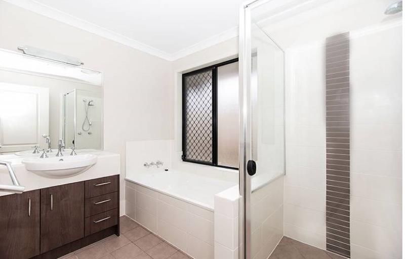 21 Serendipita Street, BRIDGEMAN DOWNS, QLD 4035