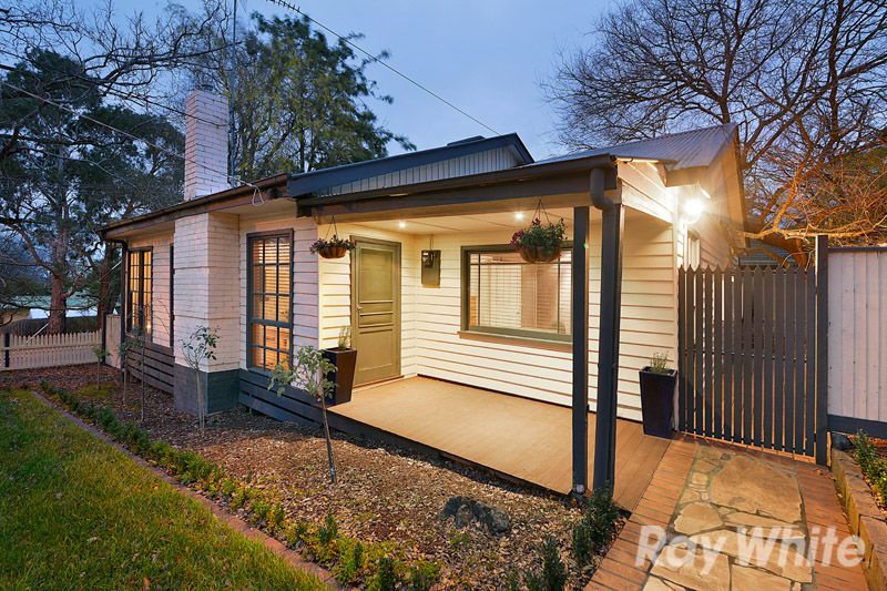 39 Station Street, FERNTREE GULLY VIC 3156