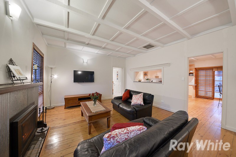 39 Station Street, FERNTREE GULLY, VIC 3156