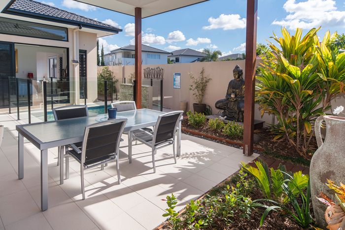 2835 Wylarah Way, HOPE ISLAND, QLD 4212