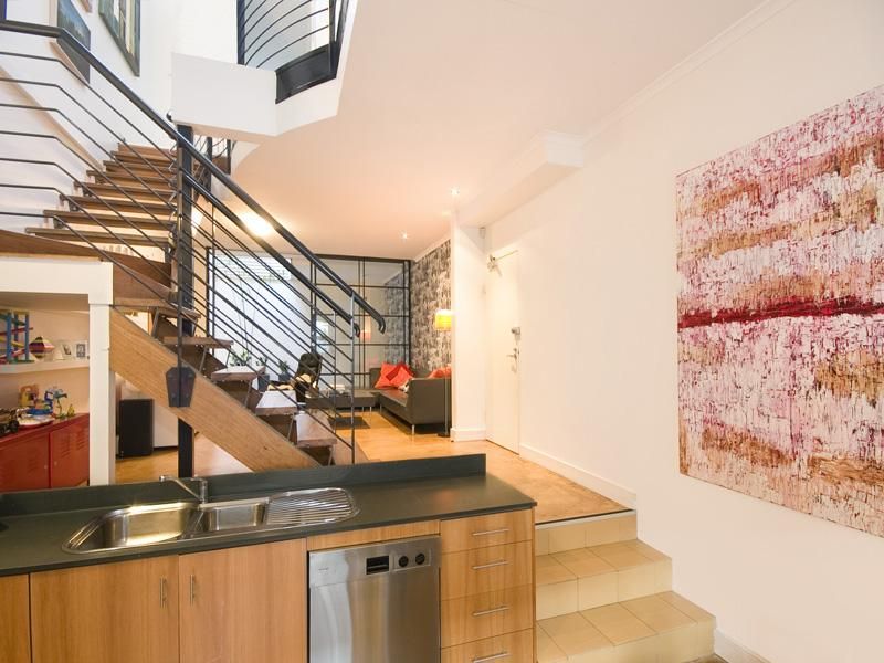 2/246 Chalmers Street, REDFERN, NSW 2016