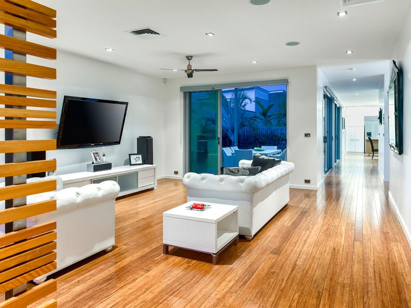 24 Waterline Crescent, BULIMBA, QLD 4171