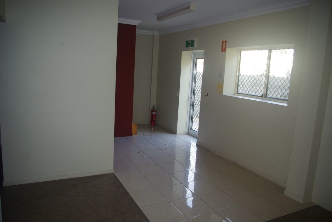 2 and 4, 54 Keane Street, CURRAJONG, QLD 4812