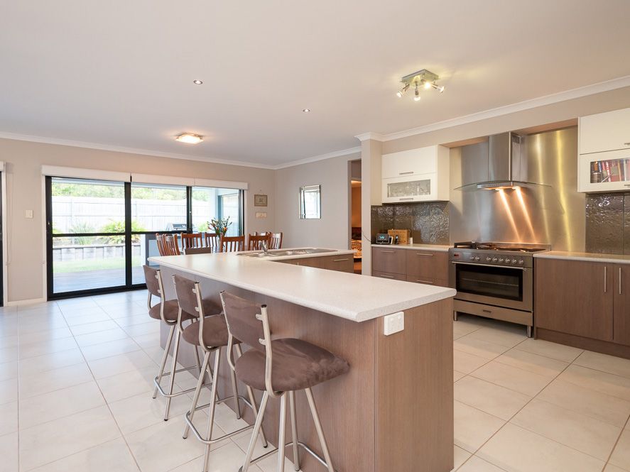 11 Cockatoo Street, BLI BLI, QLD 4560