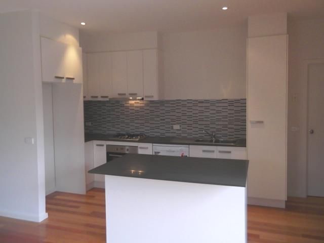 3/8A Henty Street, RESERVOIR, VIC 3073