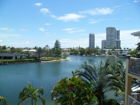 14/11-19 Taylor Street, BIGGERA WATERS, QLD 4216
