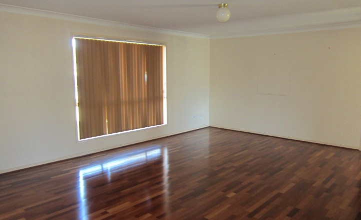 13 Hermitage Place, FOREST LAKE, QLD 4078