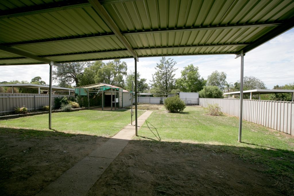 17 Barinya Street, KOORINGAL, NSW 2650