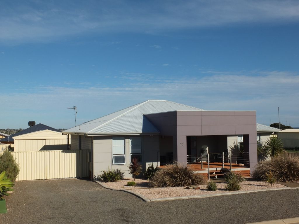 10 Islesworth Street, NORTH BEACH, SA 5556