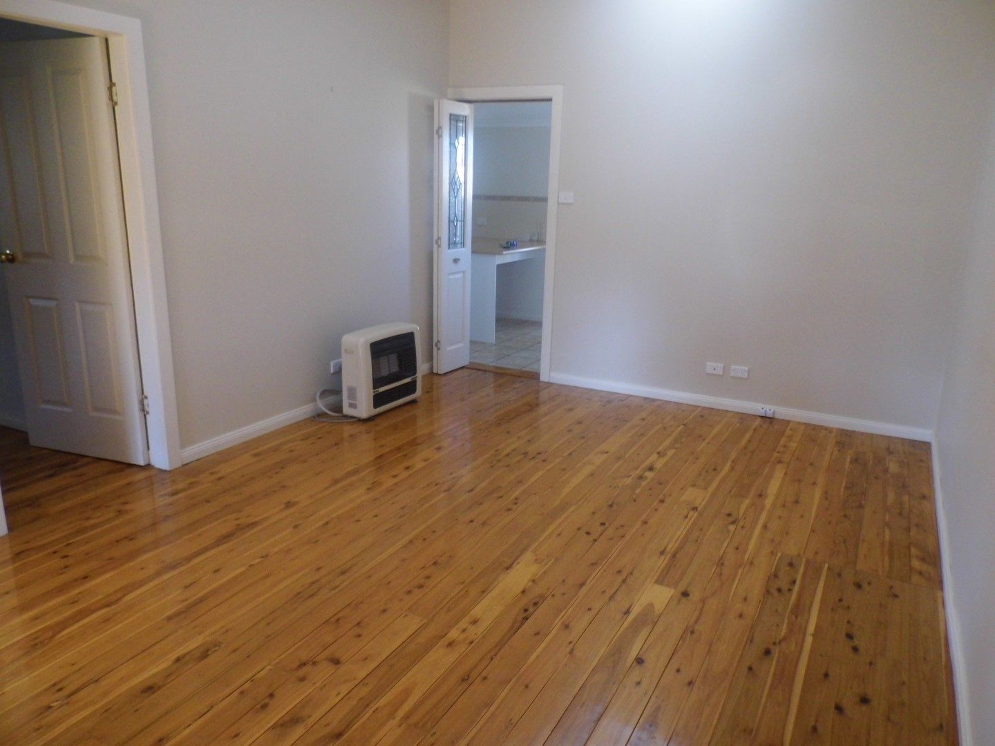 PARKES, NSW 2870