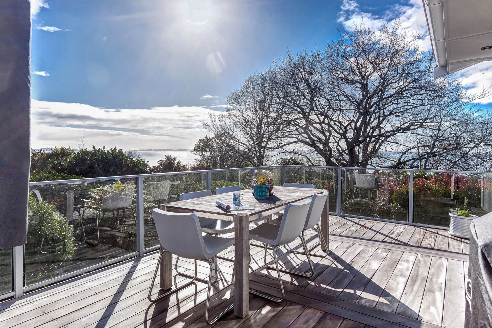 8 Page Point, MELLONS BAY, Manukau City