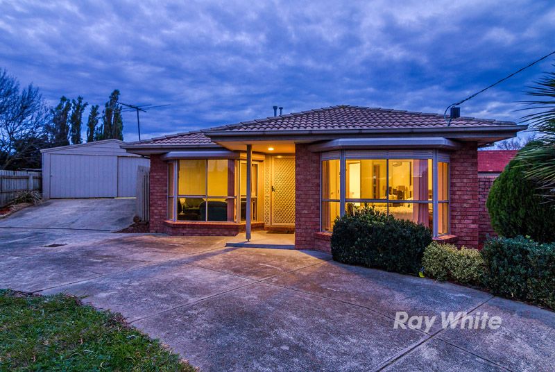 16 Manisa Place, CRANBOURNE WEST, VIC 3977