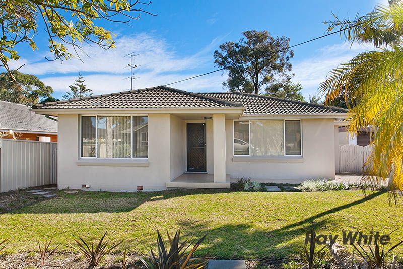46 Barton Street, OAK FLATS NSW 2529