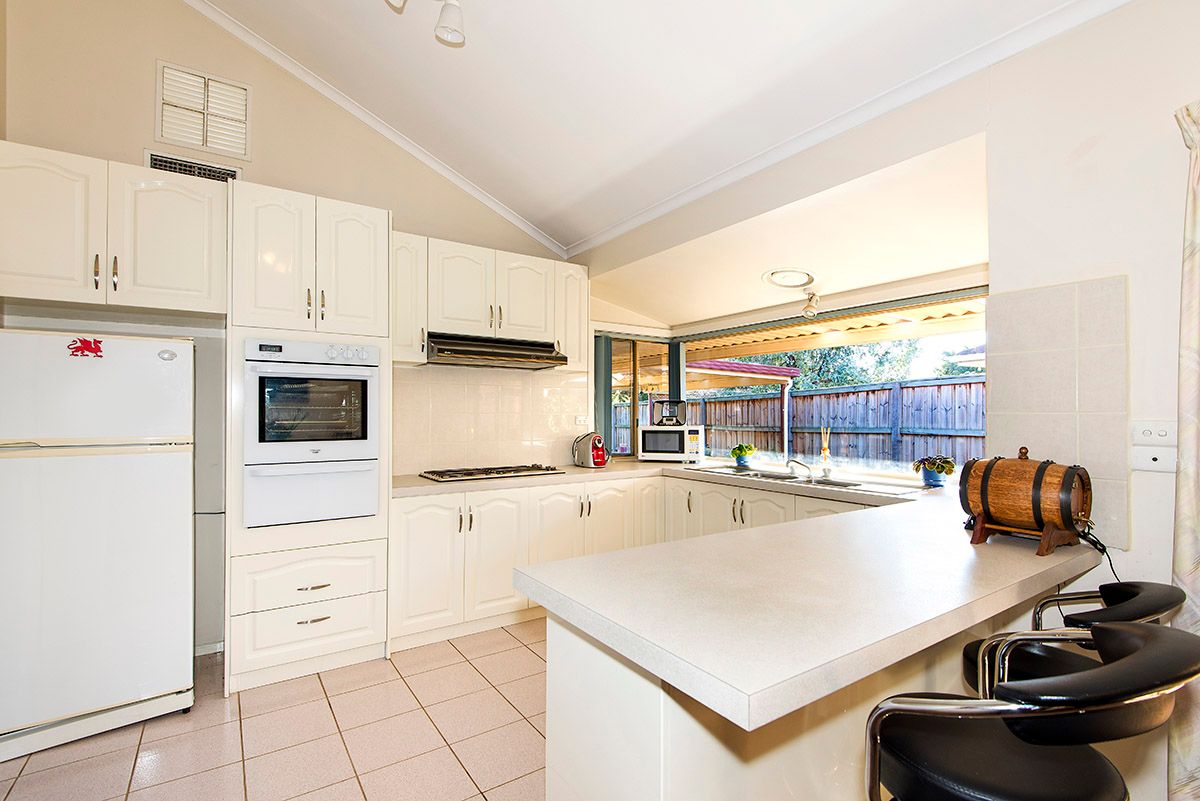 7 Birch Court, MILL PARK, VIC 3082