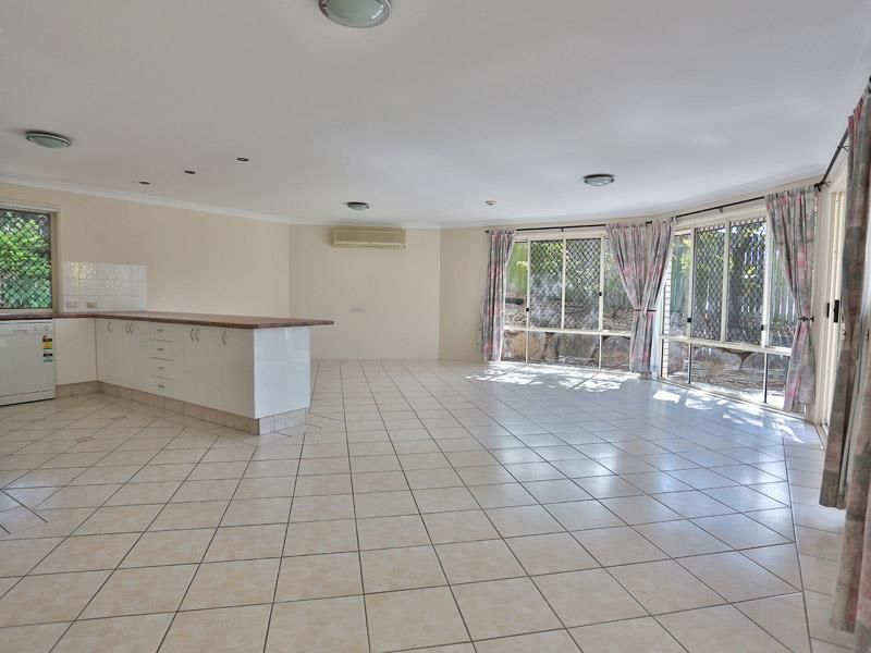 74 Constellation Crescent, BRIDGEMAN DOWNS, QLD 4035