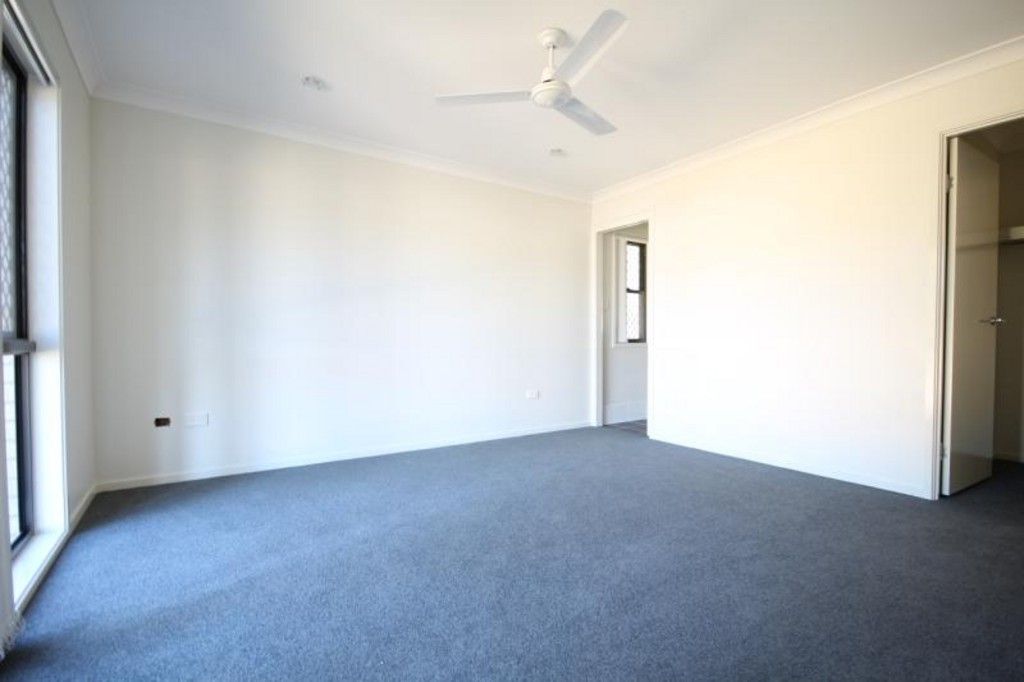 3 Roy Street, BELLBIRD PARK, QLD 4300