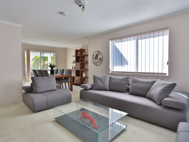 61 Balcara Avenue, CARSELDINE QLD 4034