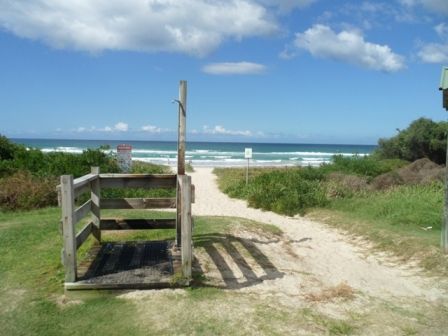 4/1969 Gold Coast Highway, BURLEIGH HEADS, QLD 4220