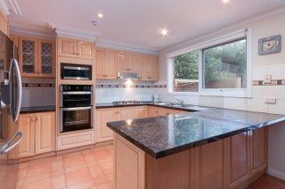 3 Preston Avenue, ROXBURGH PARK, VIC 3064