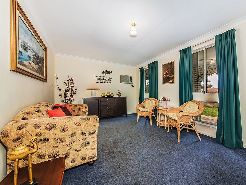 7 Yeaman Court, KOONDOOLA, WA 6064