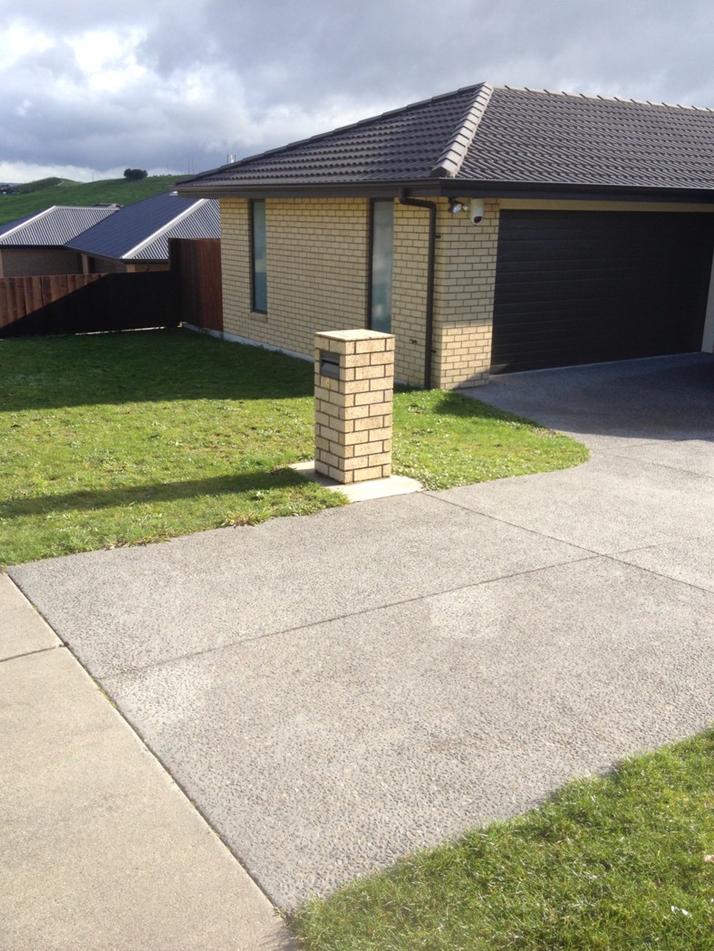 4 BALLINTOY PARK Drive, WELCOME BAY, Tauranga City