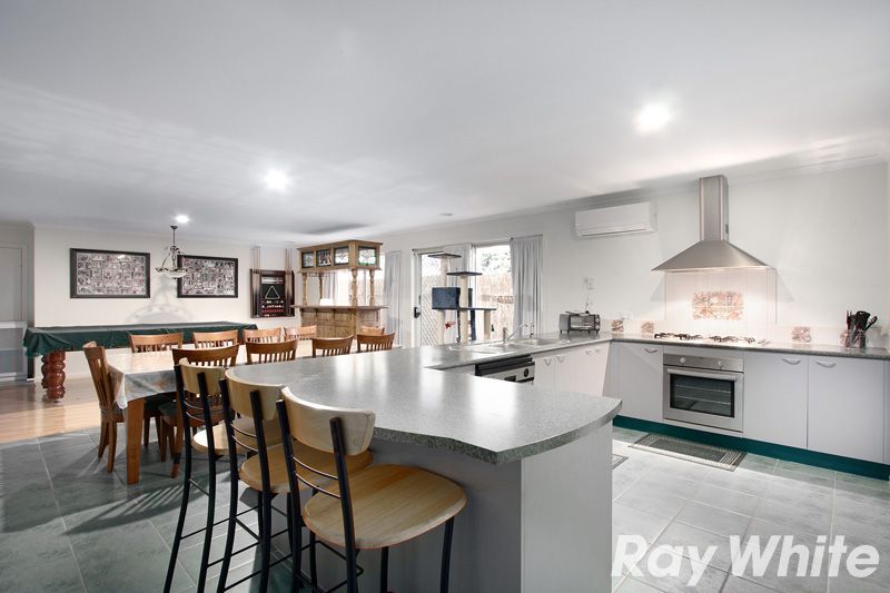 6 Ben Drive, PAKENHAM, VIC 3810