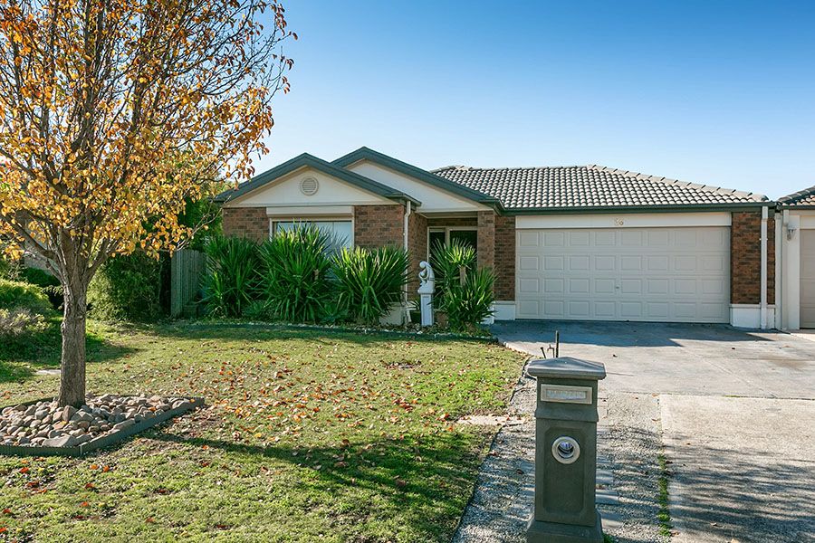 26 Staton Crescent, MELTON WEST VIC 3337