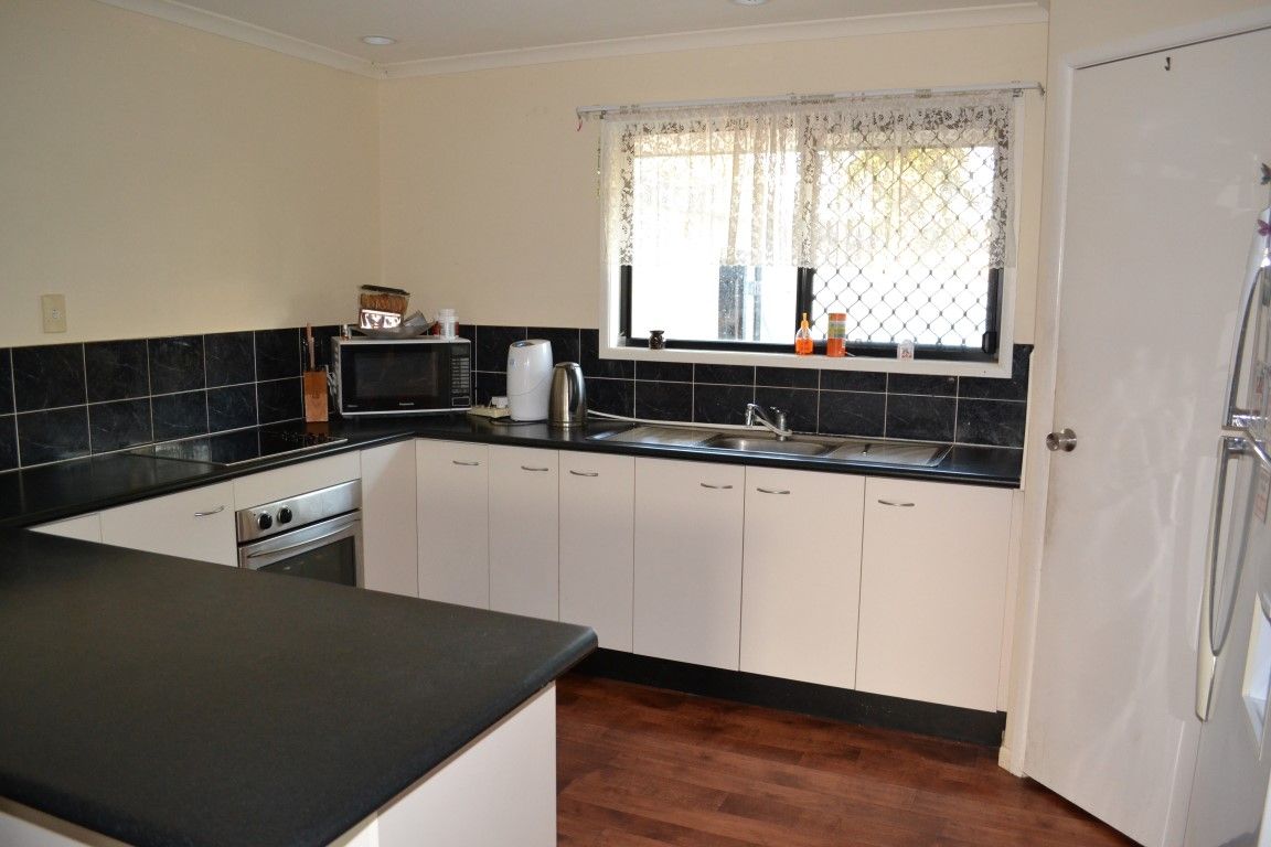12 Sutherland Court, TELINA, QLD 4680