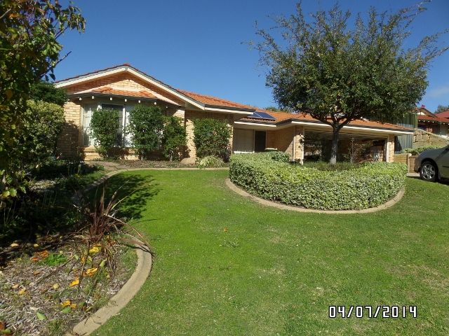29 NEWPORT Gardens, HILLARYS, WA 6025